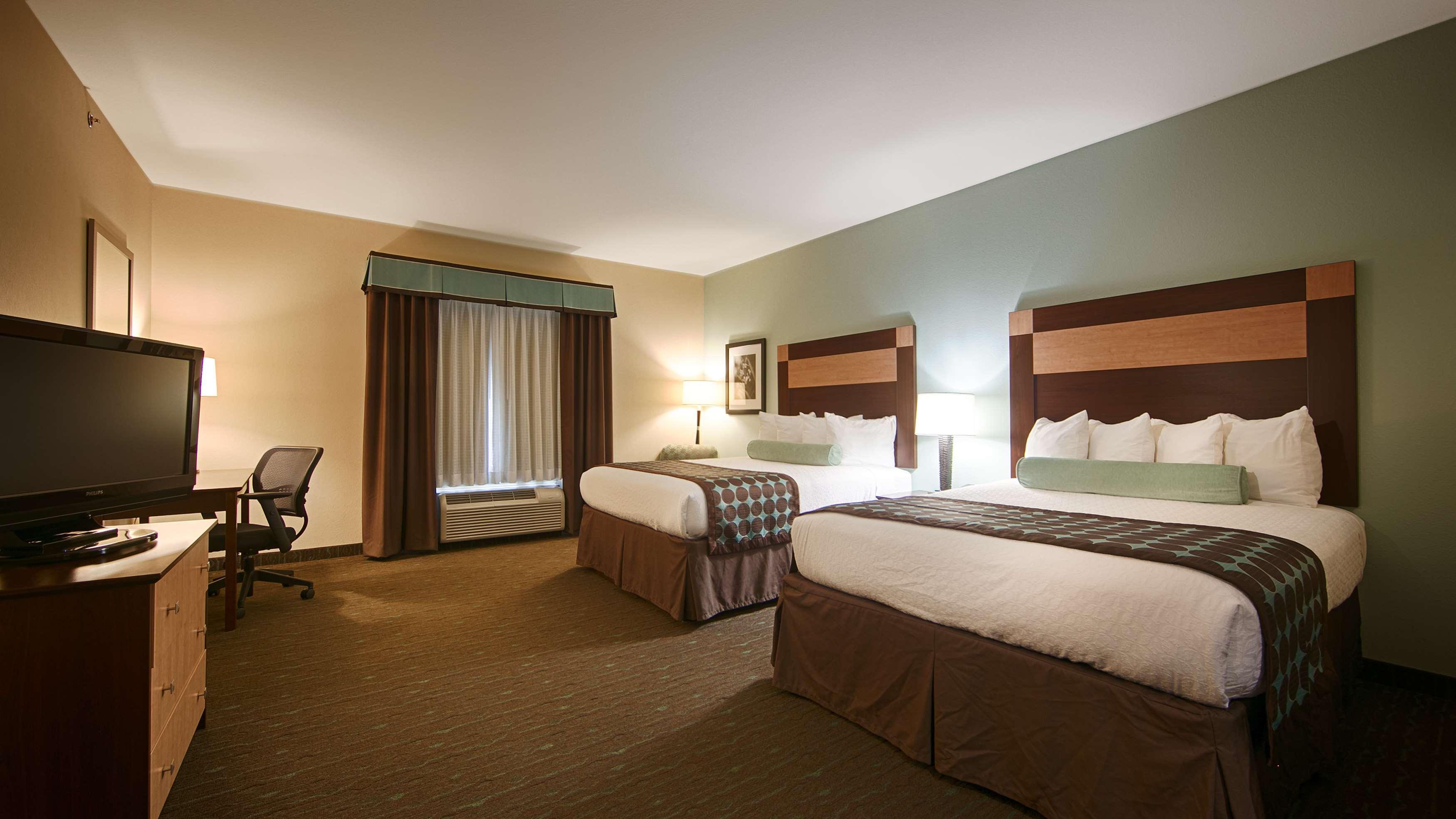 Best Western Plus Texarkana Inn And Suites Exterior photo